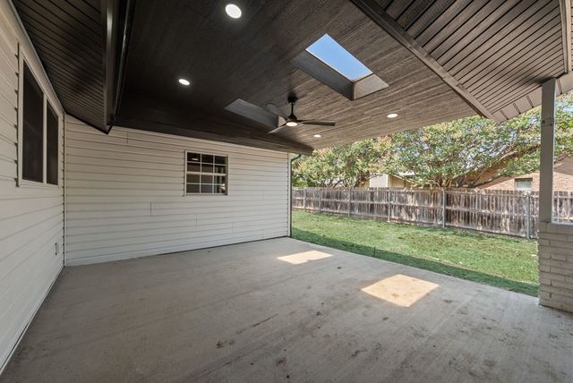 2017 Canterbury Street, Irving, TX 75062