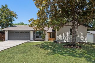 2017 Canterbury Street, Irving, TX 75062