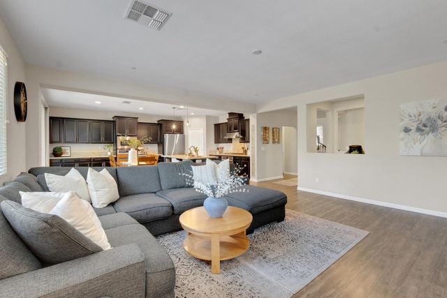 2312 Flagstaff Way, Roseville, CA 95747