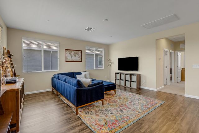 2312 Flagstaff Way, Roseville, CA 95747