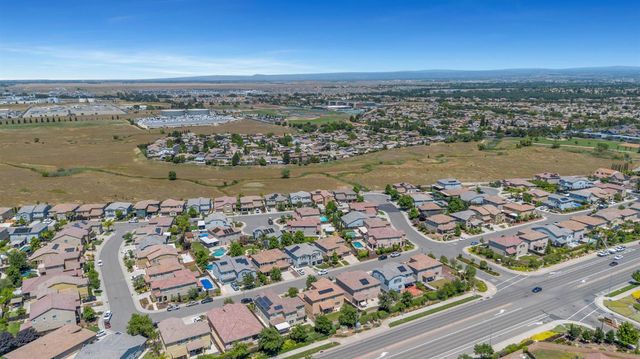 2312 Flagstaff Way, Roseville, CA 95747
