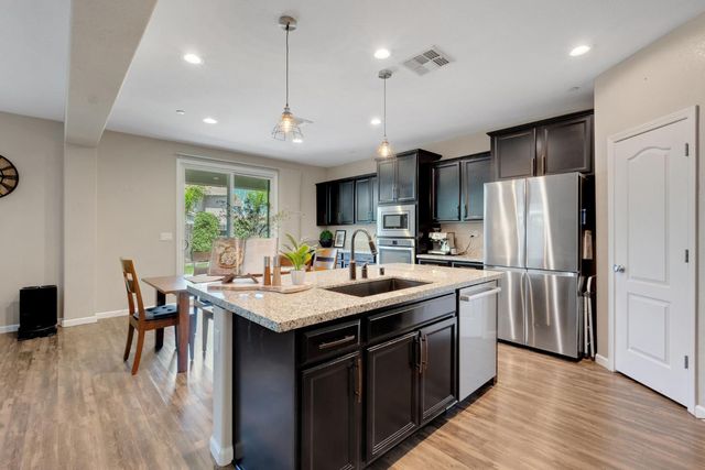 2312 Flagstaff Way, Roseville, CA 95747