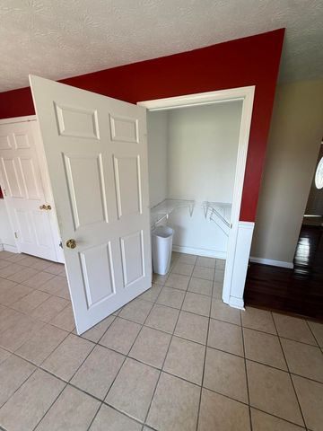 375 Jeffries Lane, Hustonville, KY 40437