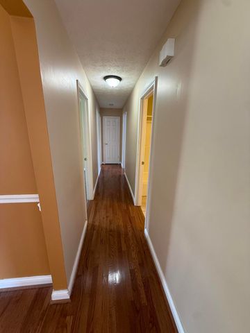 375 Jeffries Lane, Hustonville, KY 40437