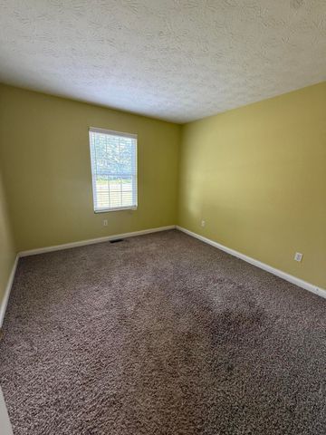 375 Jeffries Lane, Hustonville, KY 40437