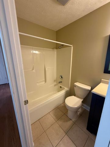 375 Jeffries Lane, Hustonville, KY 40437