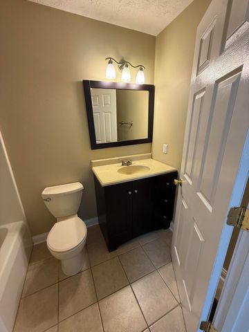 375 Jeffries Lane, Hustonville, KY 40437