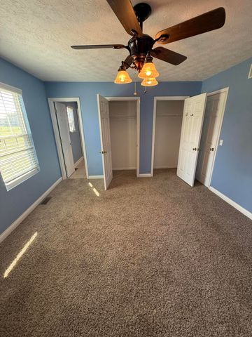 375 Jeffries Lane, Hustonville, KY 40437