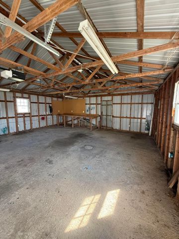 375 Jeffries Lane, Hustonville, KY 40437