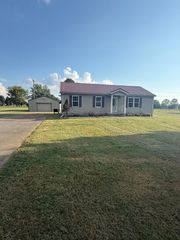 375 Jeffries Lane, Hustonville, KY 40437
