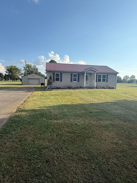 375 Jeffries Lane, Hustonville, KY 40437