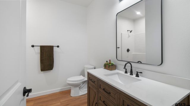 837 Red Bud Cir, Bullard, TX 75757