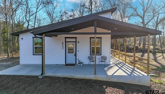 837 Red Bud Cir, Bullard, TX 75757