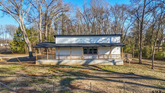 837 Red Bud Cir, Bullard, TX 75757