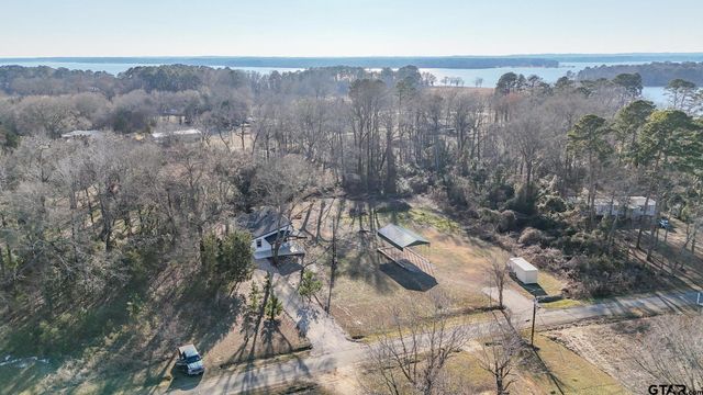 837 Red Bud Cir, Bullard, TX 75757