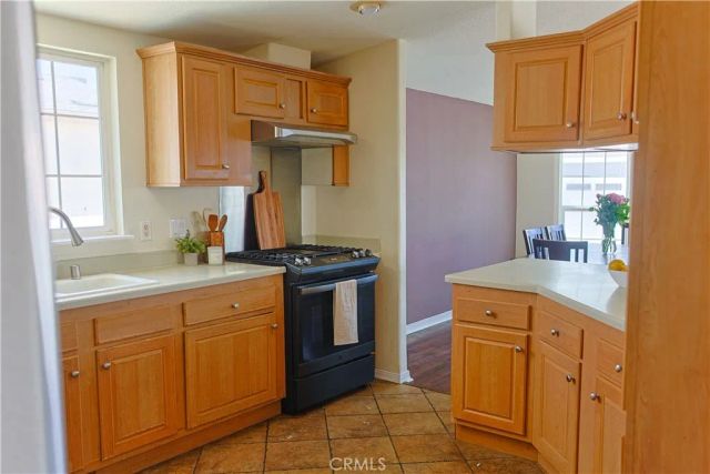 23301 Ridge Route 207, Laguna Hills, CA 92653