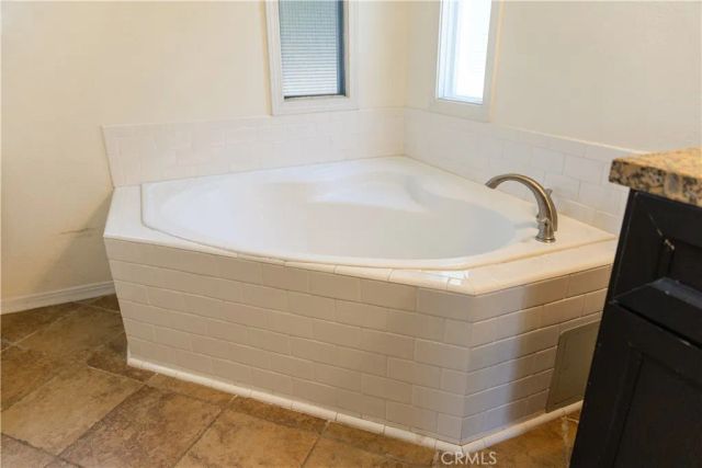 23301 Ridge Route 207, Laguna Hills, CA 92653