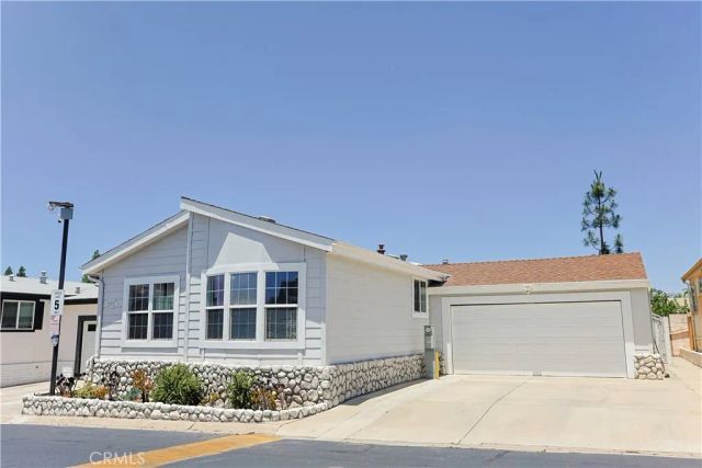 23301 Ridge Route 207, Laguna Hills, CA 92653