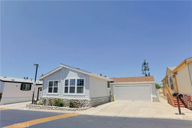 23301 Ridge Route 207, Laguna Hills, CA 92653