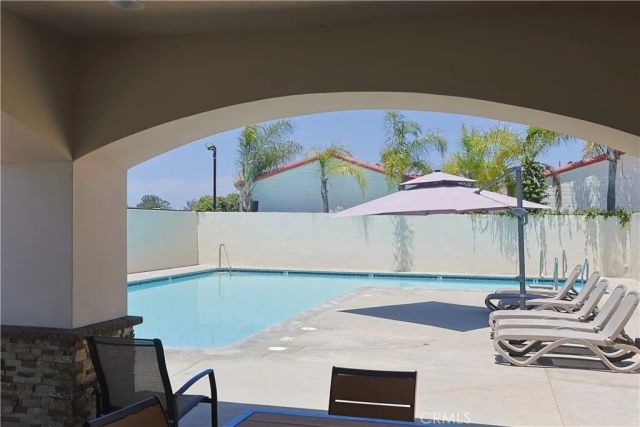 23301 Ridge Route 207, Laguna Hills, CA 92653