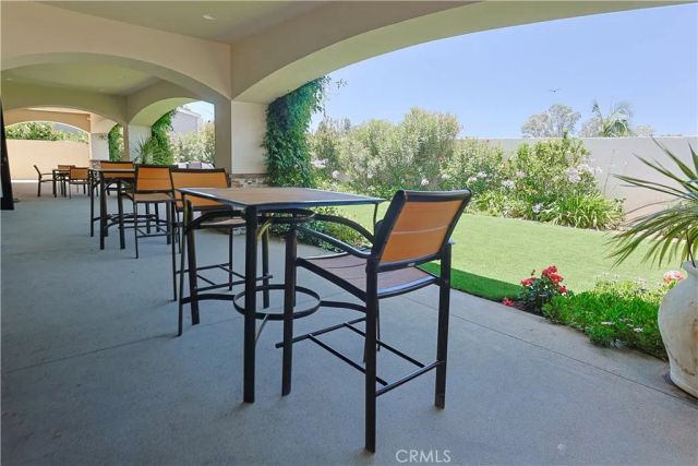 23301 Ridge Route 207, Laguna Hills, CA 92653