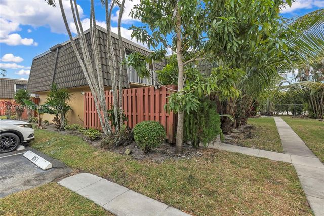 22168 Boca Rancho Dr B, Boca Raton, FL 33428