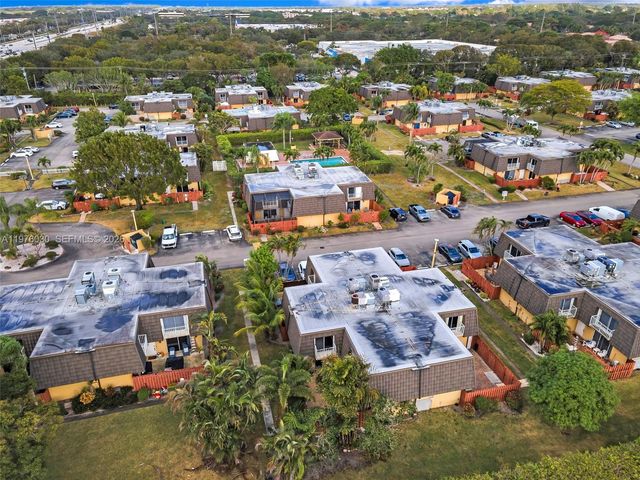 22168 Boca Rancho Dr B, Boca Raton, FL 33428