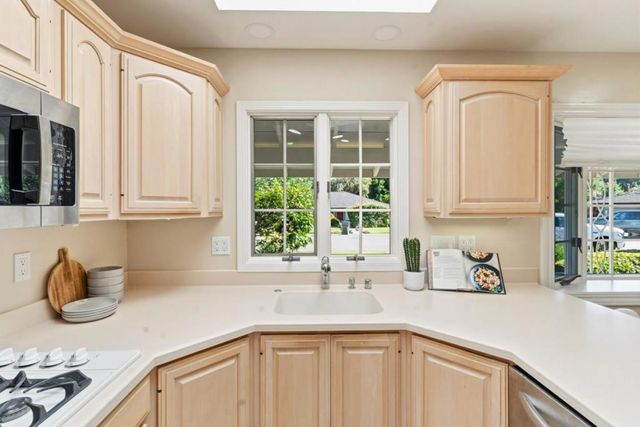1710 Penny Way, Los Altos, CA 94024