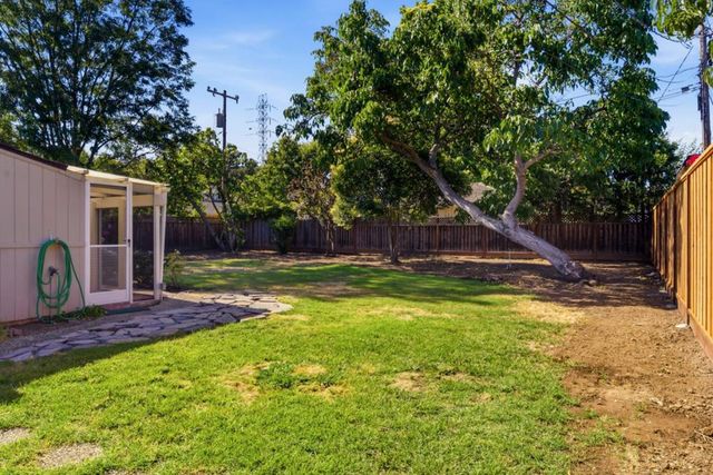 1710 Penny Way, Los Altos, CA 94024
