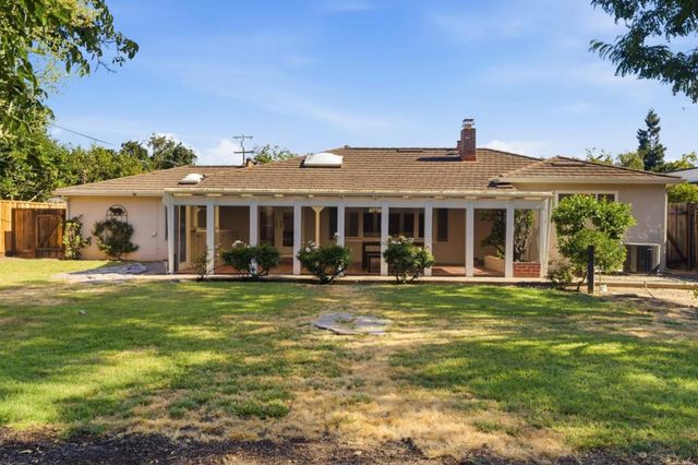 1710 Penny Way, Los Altos, CA 94024