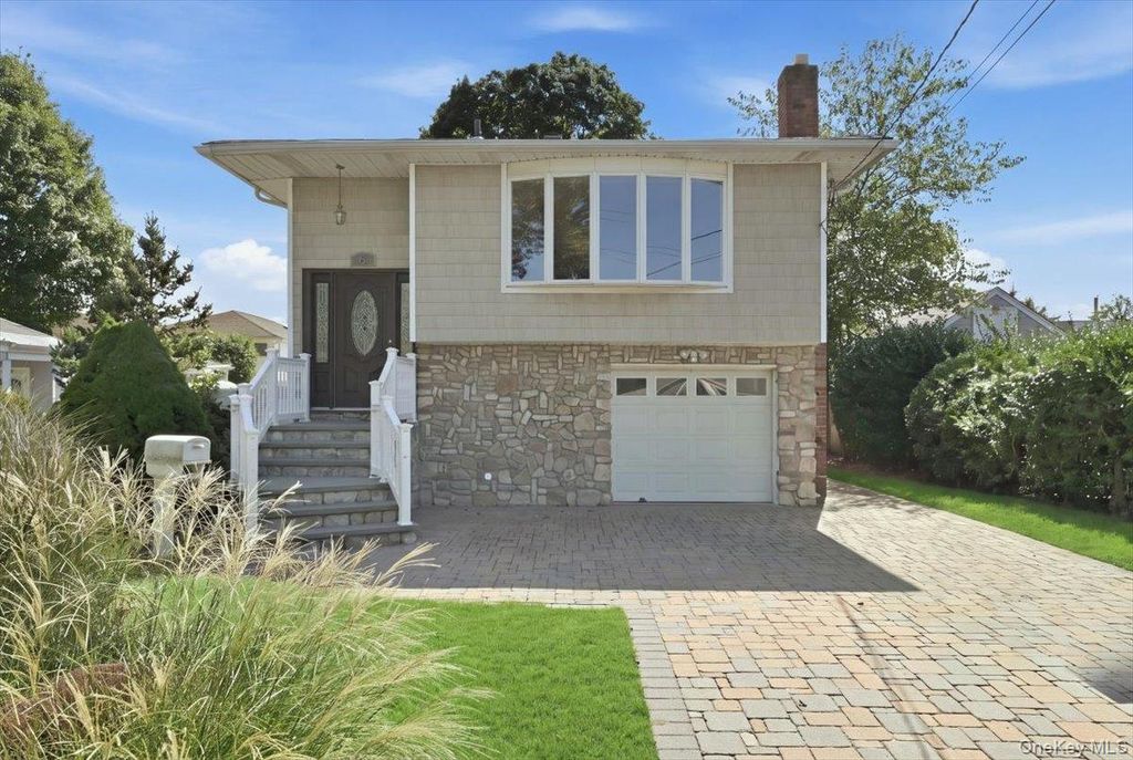 6 Adam Road W, Massapequa, NY 11758 — photo 2