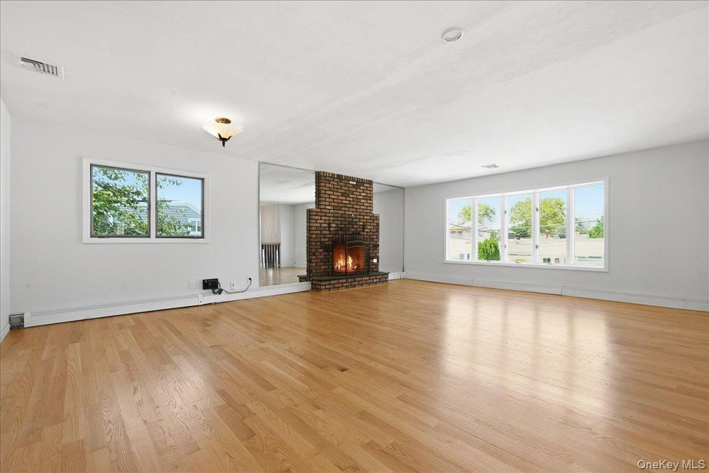 6 Adam Road W, Massapequa, NY 11758 — photo 4