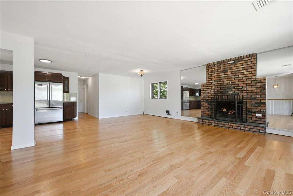 6 Adam Road W, Massapequa, NY 11758 — photo 5