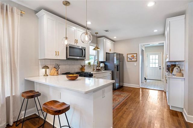2300 Newnan Street, Atlanta, GA 30344