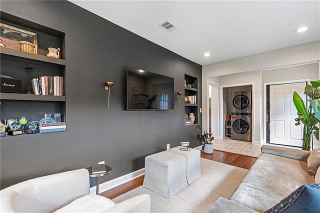 2300 Newnan Street, Atlanta, GA 30344