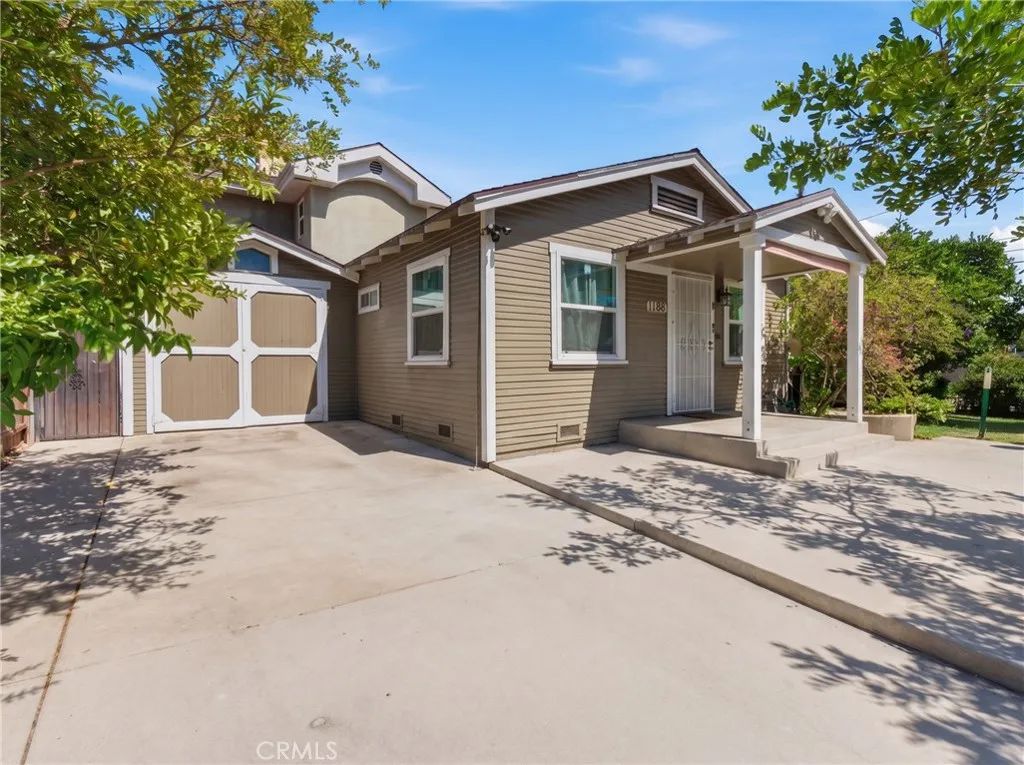 1164 Mentone, Pasadena, CA 91103