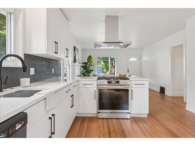 4803 Ne 101ST Ave, Portland, OR 97220