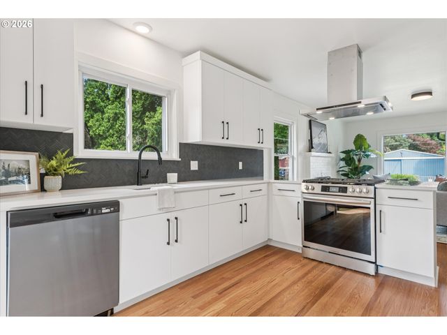 4803 Ne 101ST Ave, Portland, OR 97220