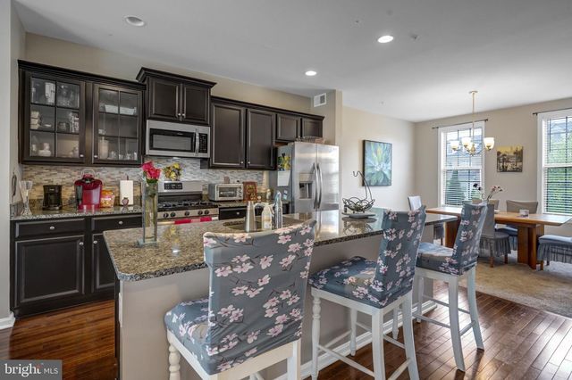 9317 GEATON PARK PL, Lanham, MD 20706