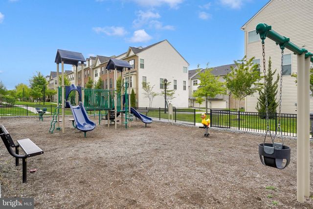 9317 GEATON PARK PL, Lanham, MD 20706