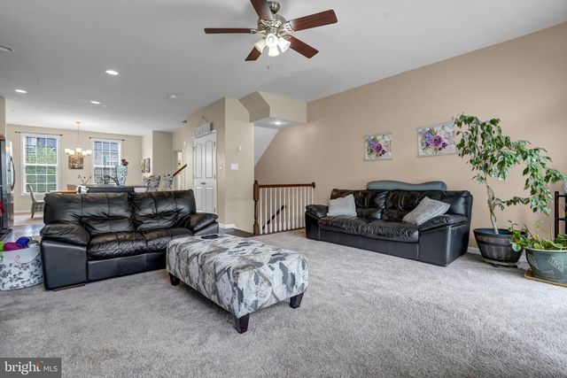 9317 GEATON PARK PL, Lanham, MD 20706