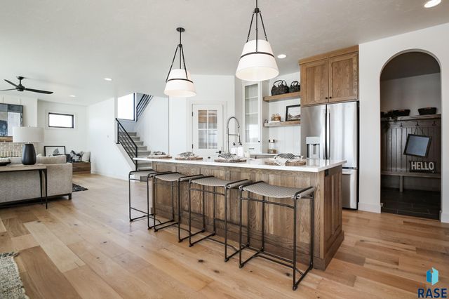 5605 E Canter Ridge Cir Circle, Sioux Falls, SD 57110