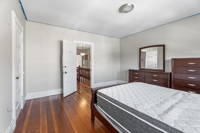 27 Brinsley St, Boston, MA 02121