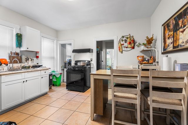 27 Brinsley St, Boston, MA 02121