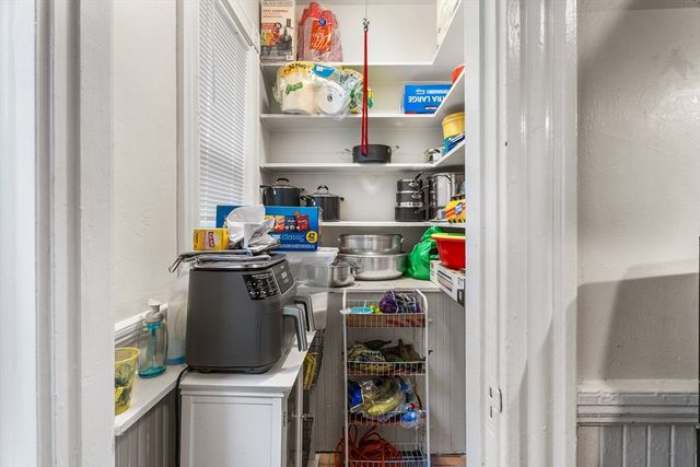 27 Brinsley St, Boston, MA 02121