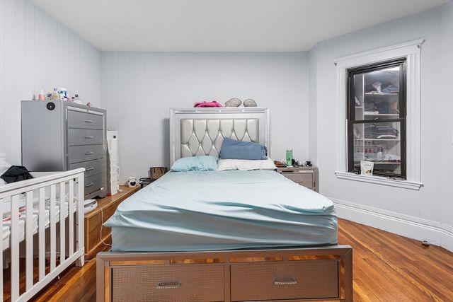 27 Brinsley St, Boston, MA 02121