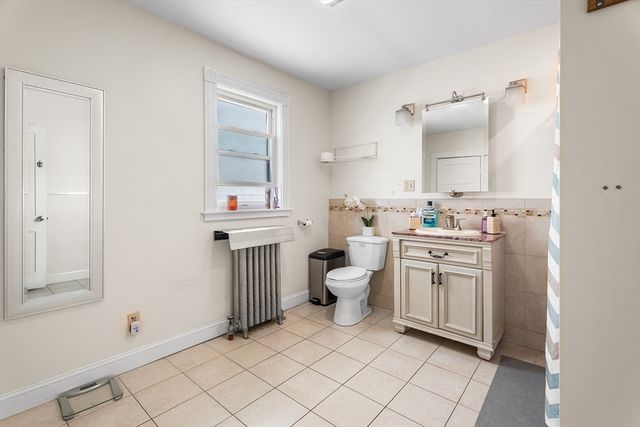 27 Brinsley St, Boston, MA 02121