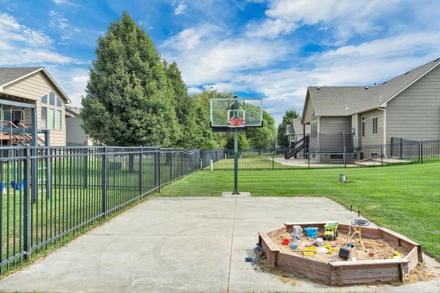 3203 N Covington, Wichita, KS 67205