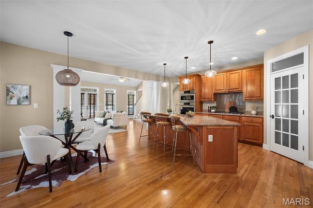 1317 Ann Avenue, Kirkwood, MO 63122