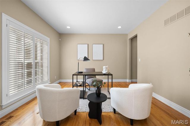 1317 Ann Avenue, Kirkwood, MO 63122